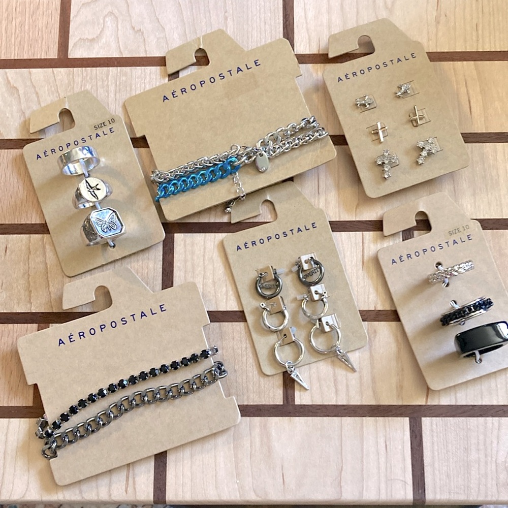 Aeropostale‎ 6 piece Jewelry Bundle #4 Earrings, Rings, Bracelets 🐦‍⬛ NWT